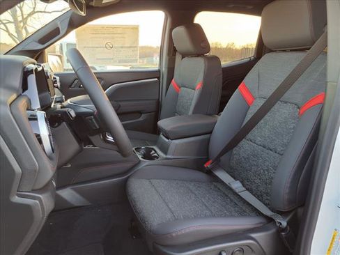 New 2025 Chevrolet Colorado Z71 w/ Midnight Edition image 20