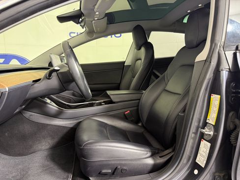 Used 2018 Tesla Model 3 Long Range image 18
