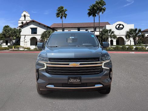 Used 2021 Chevrolet Suburban LT RWD image 6