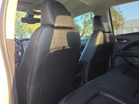 Used 2018 Chevrolet Colorado LT w/ Luxury Package, Chrome AWD/4WD image 16