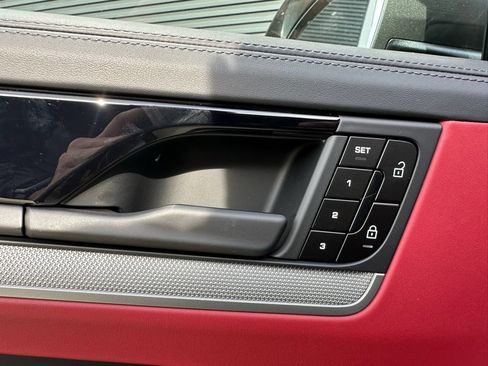 Certified 2026 Porsche Cayenne S AWD/4WD image 16
