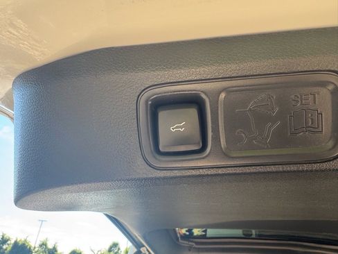 Certified 2023 Lincoln Navigator Reserve image 17