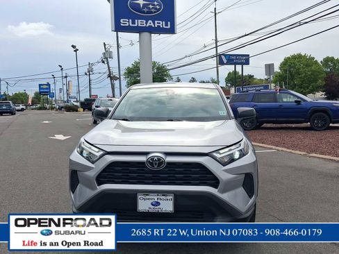 Used 2023 Toyota RAV4 LE AWD/4WD image 2