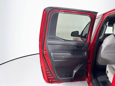 Used 2025 Toyota Tacoma SR5 image 26