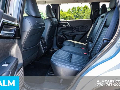 Used 2025 Mitsubishi Outlander SEL FWD image 18