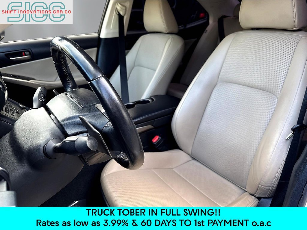 Used 2019 Lexus IS 300 RWD image 23