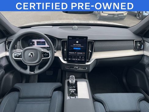 Certified 2025 Volvo XC90 T8 Ultra AWD/4WD image 22
