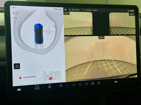 Used 2024 Tesla Model Y Long Range AWD/4WD image 22