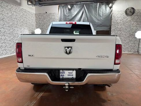Used 2022 RAM 1500 Classic SLT AWD/4WD image 6