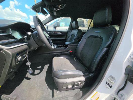 Used 2022 Jeep Grand Cherokee Trailhawk AWD/4WD image 4