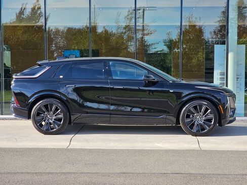 New 2027 Cadillac Lyriq Signature Sport w/ Nappa Leather Package AWD/4WD image 6