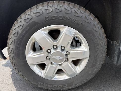 Used 2020 Chevrolet Silverado 3500 LTZ w/ LTZ Plus Package AWD/4WD image 28