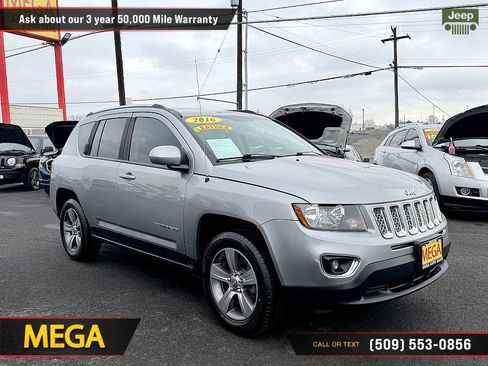 Used 2016 Jeep Compass High Altitude image 6
