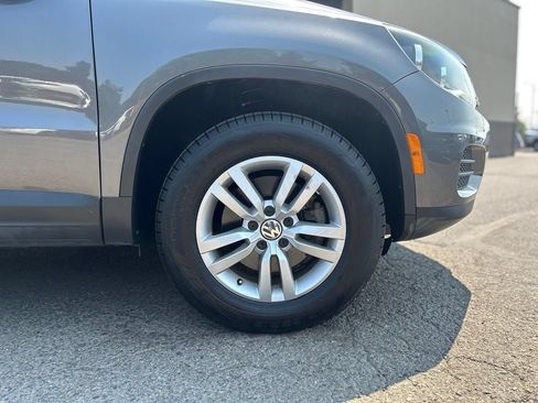 Used 2014 Volkswagen Tiguan S FWD image 2