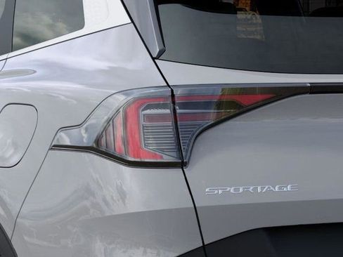 New 2026 Kia Sportage EX image 12