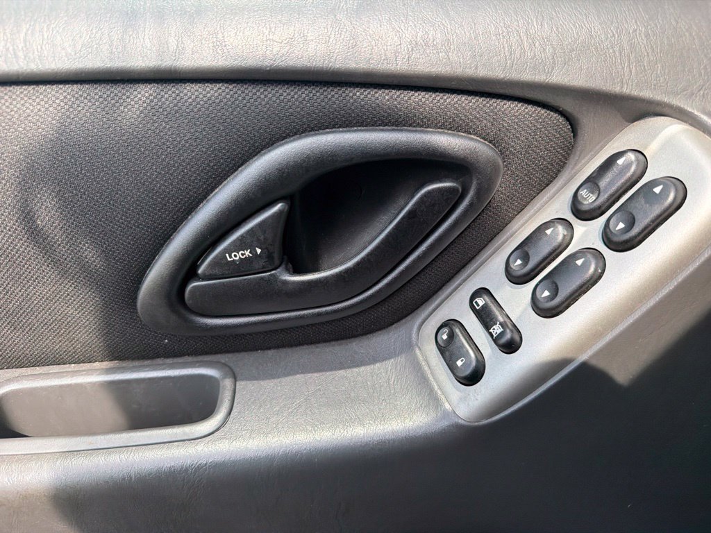 Used 2007 Ford Escape XLT FWD image 12