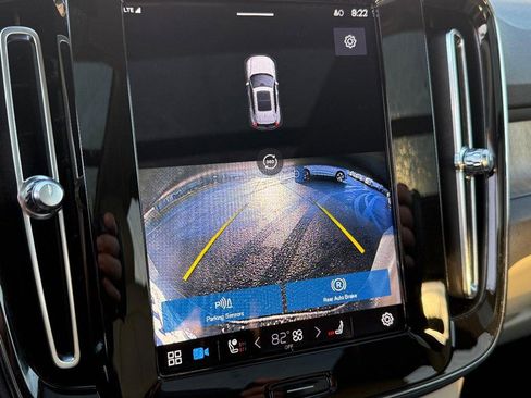 Used 2023 Volvo XC40 B5 Ultimate w/ Protection Package Premier image 21