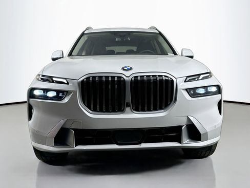 New 2026 BMW X7 xDrive40i image 2