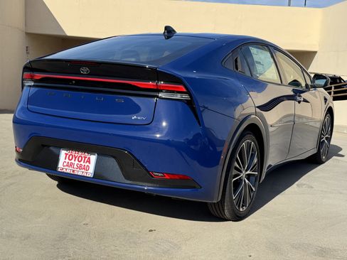 New 2026 Toyota Prius XLE image 13