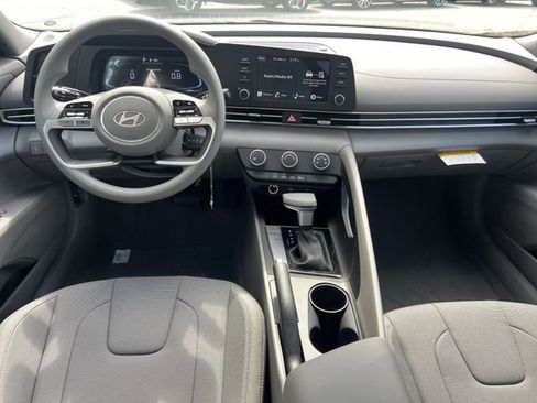 New 2026 Hyundai Elantra SE image 15