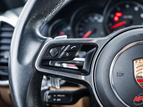 Used 2016 Porsche Cayenne image 58