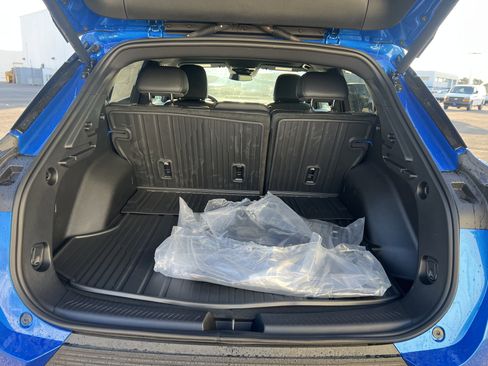 New 2026 Chevrolet Equinox EV LT image 10