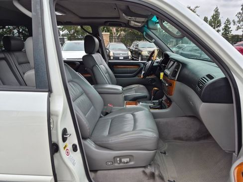 Used 2005 Lexus LX 470 4WD image 20