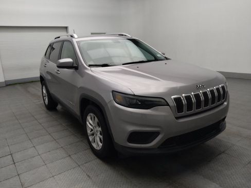 Used 2020 Jeep Cherokee Latitude FWD image 13