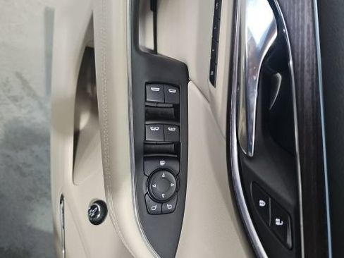 Used 2023 Buick Envision Avenir AWD/4WD image 11