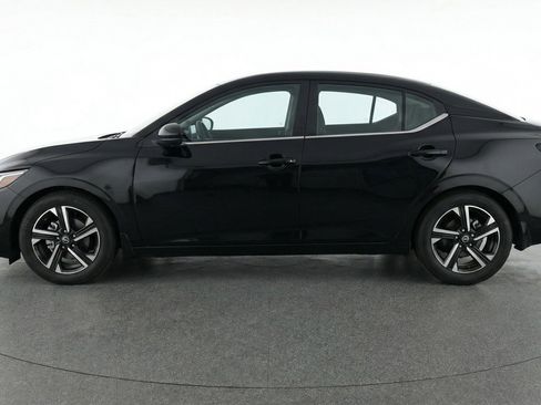 Used 2025 Nissan Sentra SV FWD image 5