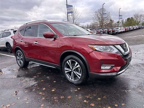 Used 2020 Nissan Rogue SV w/ Sun & Sound Touring Package image 13