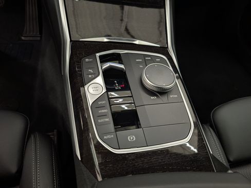 Certified 2024 BMW 330e xDrive w/ Premium Package image 19