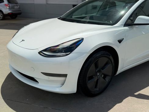Used 2021 Tesla Model 3 Standard Range Plus RWD image 2