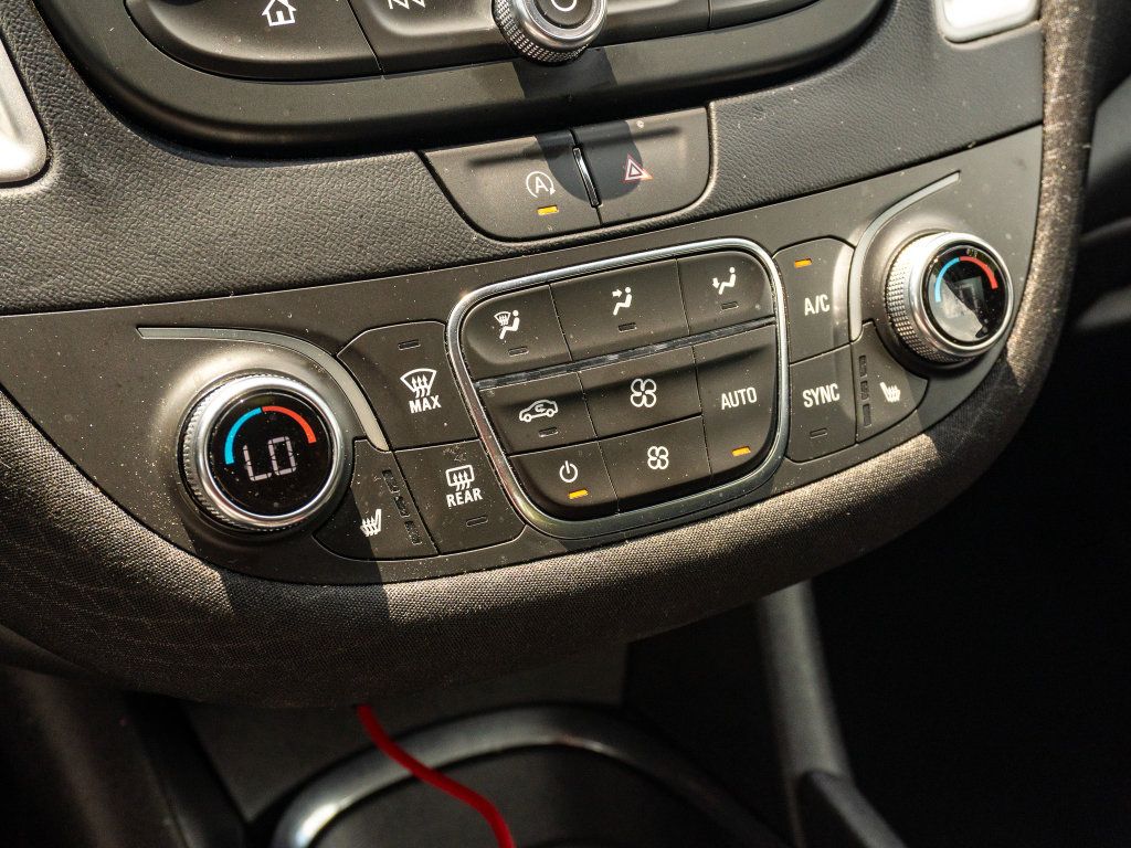 Used 2025 Chevrolet Malibu LT FWD image 26
