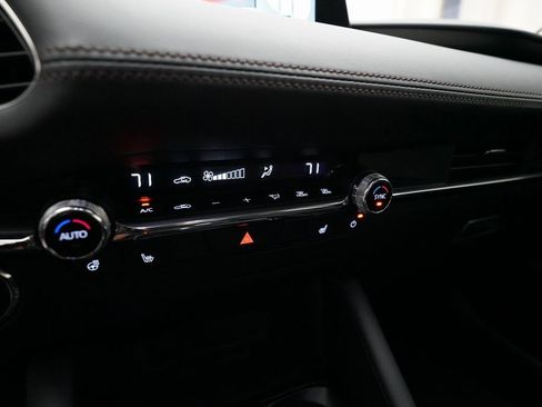 Used 2025 MAZDA MAZDA3 2.5 Turbo Sedan w/Premium Plus image 20