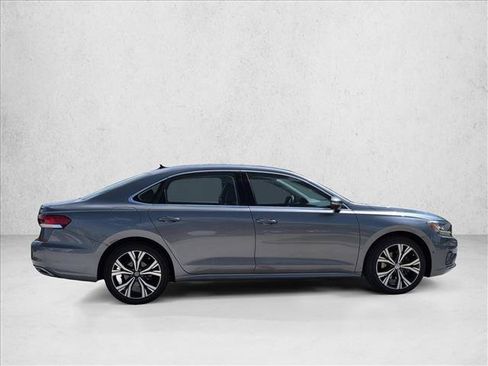 Used 2020 Volkswagen Passat 2.0T SEL FWD image 6