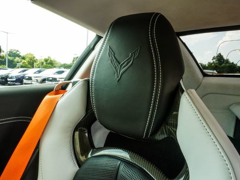 Used 2022 Chevrolet Corvette Stingray Premium Conv w/ Z51 Performance Package RWD image 34