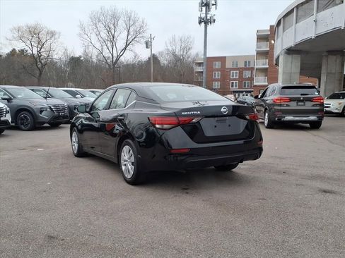Used 2023 Nissan Sentra S image 7