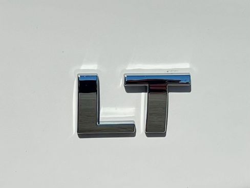 Used 2024 Chevrolet Malibu LT image 15