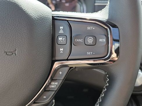 New 2025 RAM 1500 Limited AWD/4WD image 23