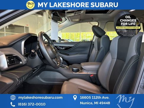 Certified 2025 Subaru Outback Onyx Edition AWD/4WD image 12