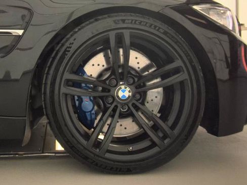 Used 2017 BMW M3 w/ Executive Package RWD image 7