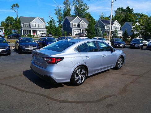 Used 2022 Subaru Legacy Premium AWD/4WD image 3