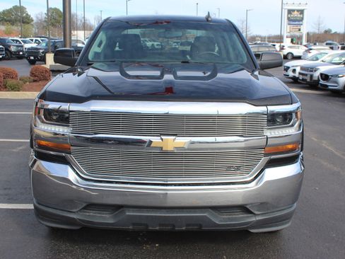 Used 2019 Chevrolet Silverado 1500 LT image 3