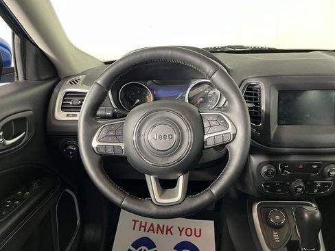 Used 2018 Jeep Compass Latitude w/ Popular Equipment Group AWD/4WD image 19