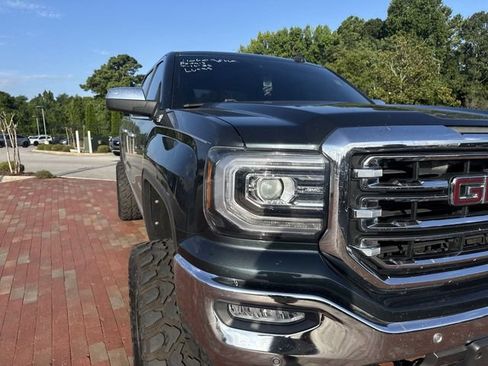 Used 2018 GMC Sierra 1500 SLT AWD/4WD image 20