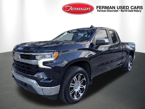 Used 2023 Chevrolet Silverado 1500 LT w/ Z71 Off-Road Package image 5