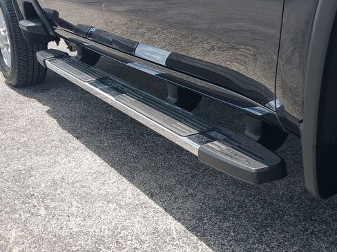 Used 2024 Chevrolet Silverado 2500 LTZ w/ LTZ Premium Package image 12