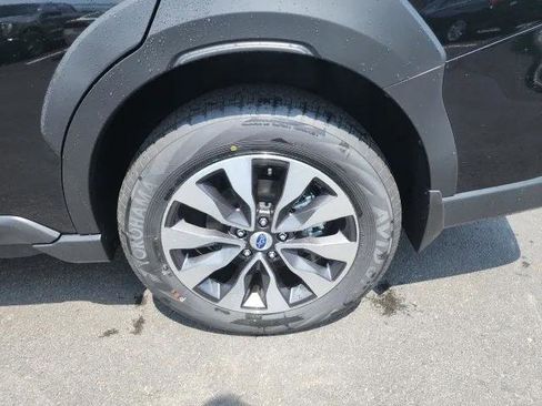 Used 2025 Subaru Outback Limited image 27