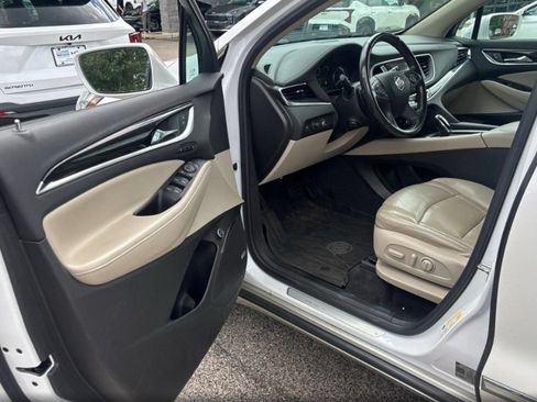 Used 2018 Buick Enclave Premium w/ Experience Buick Package AWD/4WD image 12